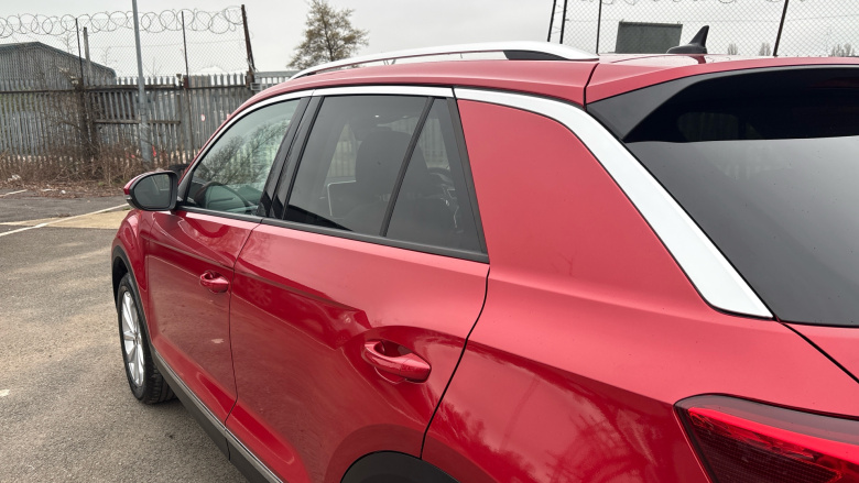 Volkswagen T-Roc 2.0 TSI 4MOTION Style 5dr DSG Petrol Hatchback